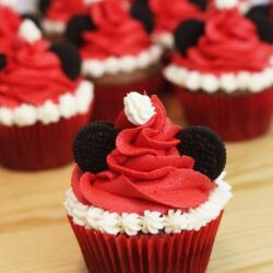 Mickey Mouse Christmas Cupcakes