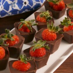 Chocolate Covered Strawberry Cubes